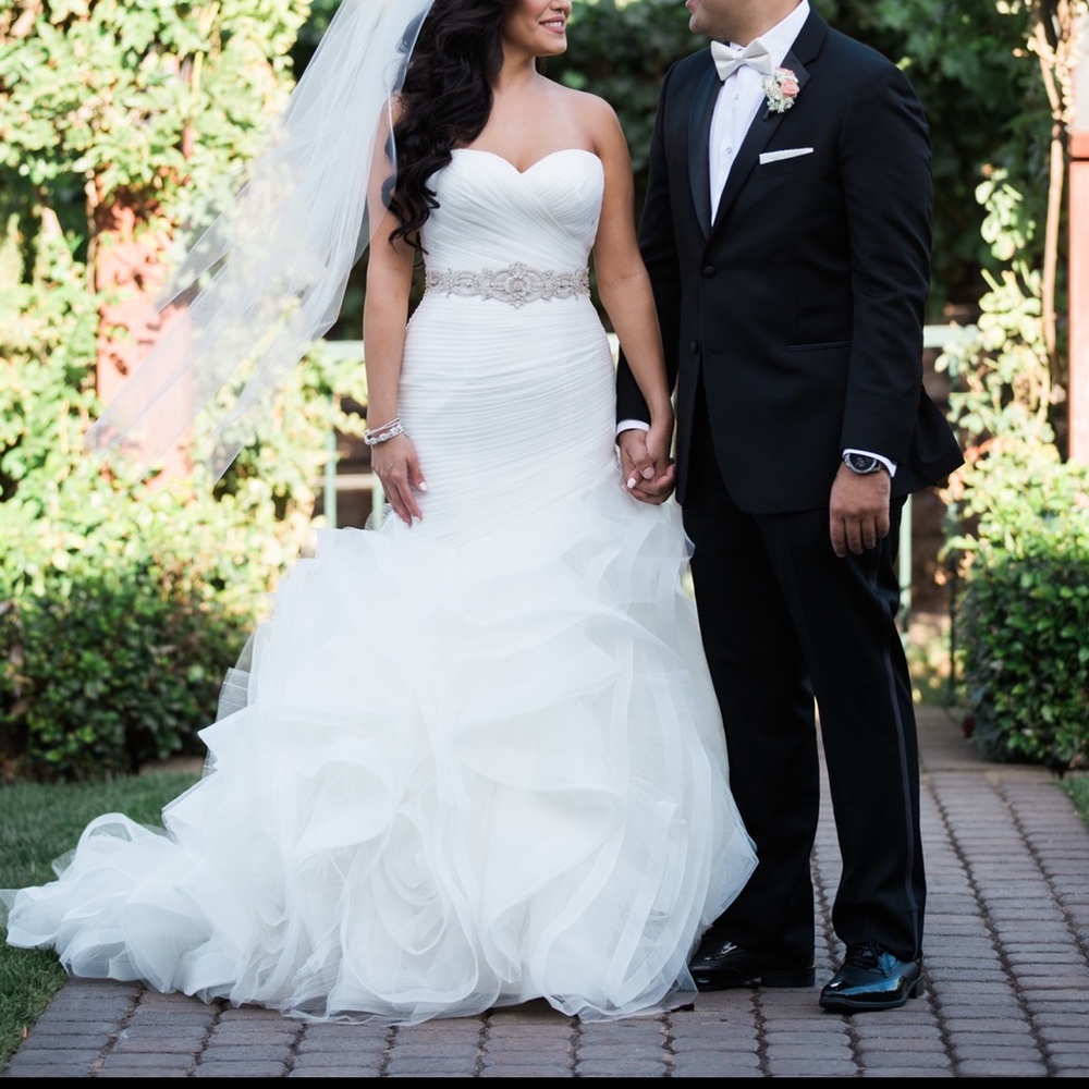 Pronovias Mildred Wedding Dress SIZE 8 US